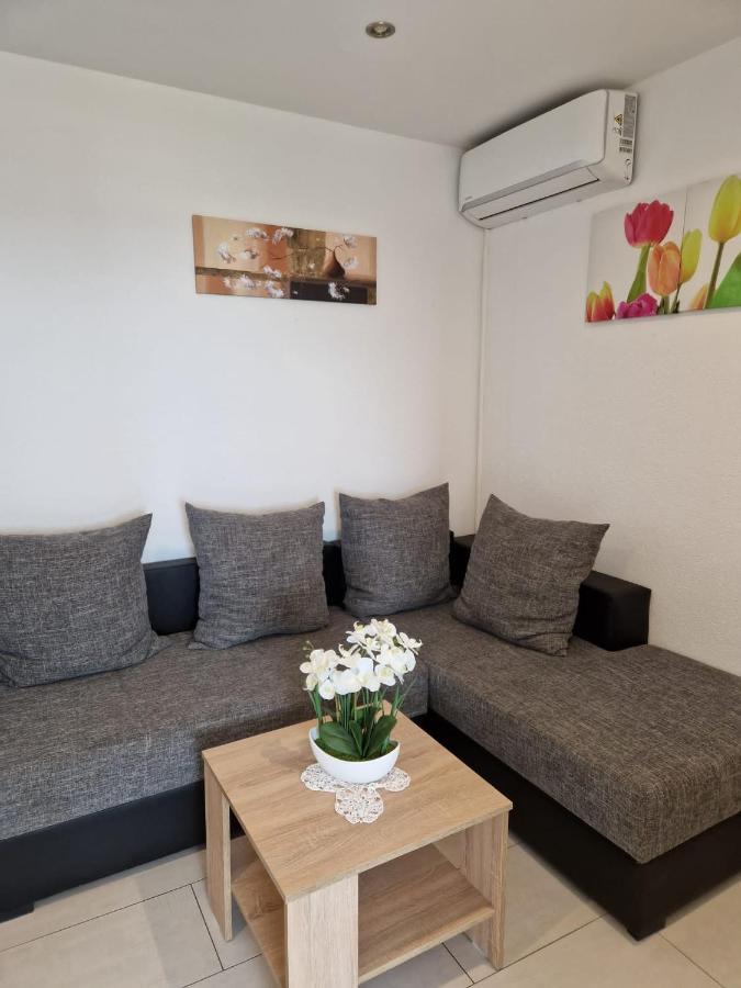 Apartment Vilic พูลา ภายนอก รูปภาพ