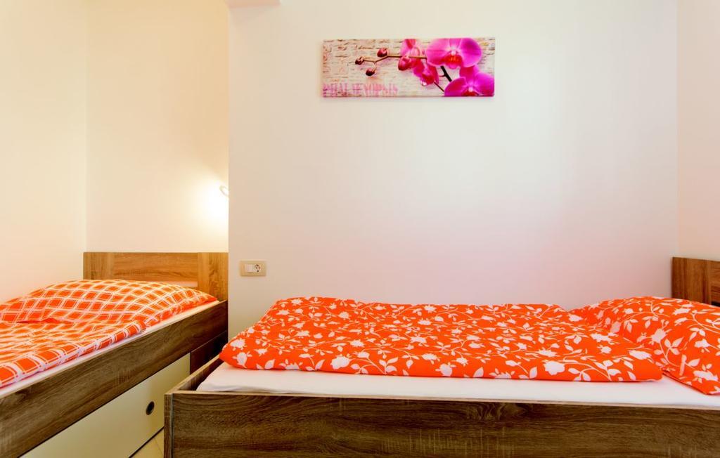 Apartment Vilic พูลา ภายนอก รูปภาพ