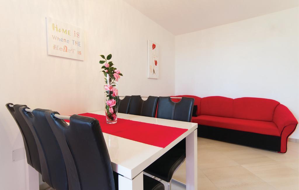 Apartment Vilic พูลา ภายนอก รูปภาพ
