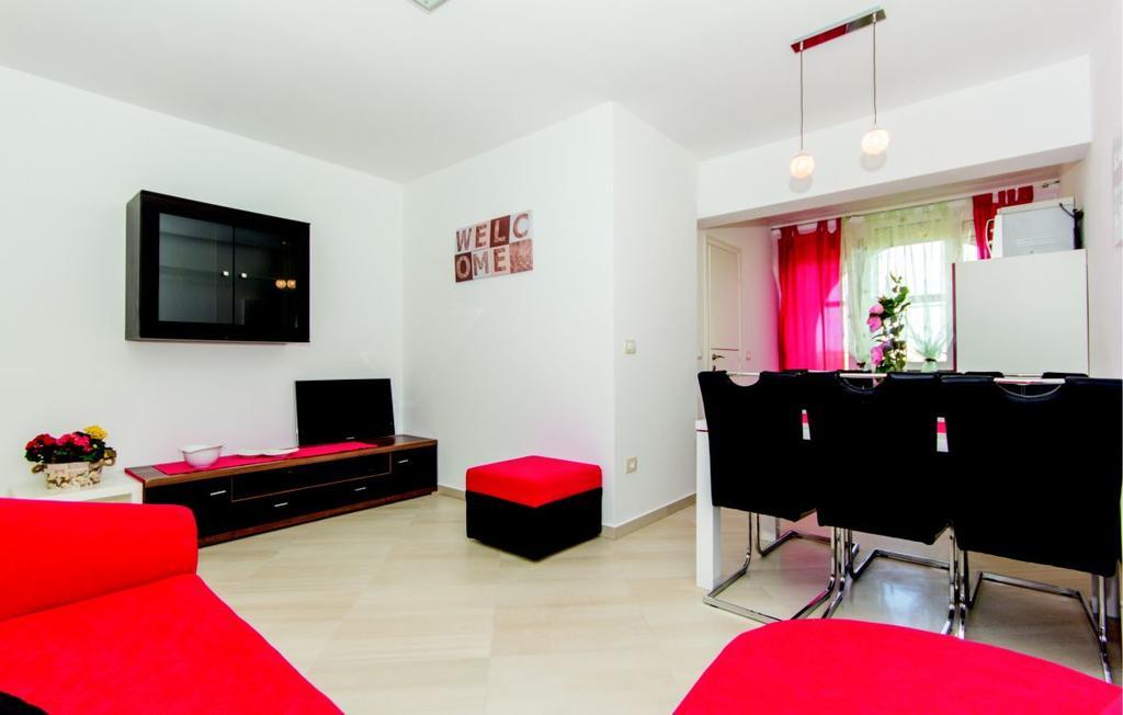 Apartment Vilic พูลา ภายนอก รูปภาพ