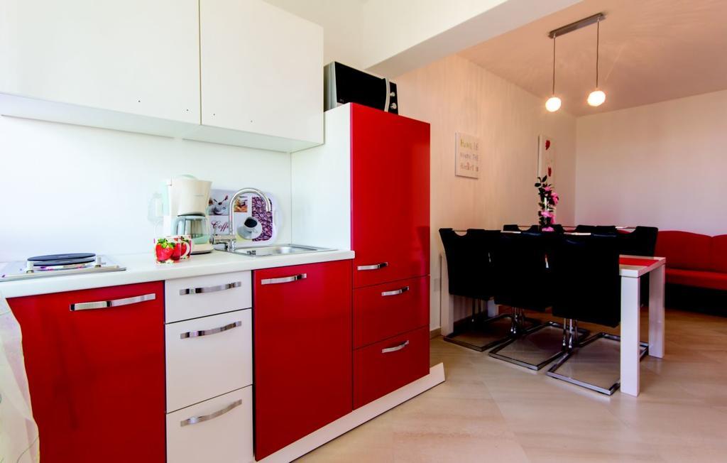 Apartment Vilic พูลา ภายนอก รูปภาพ