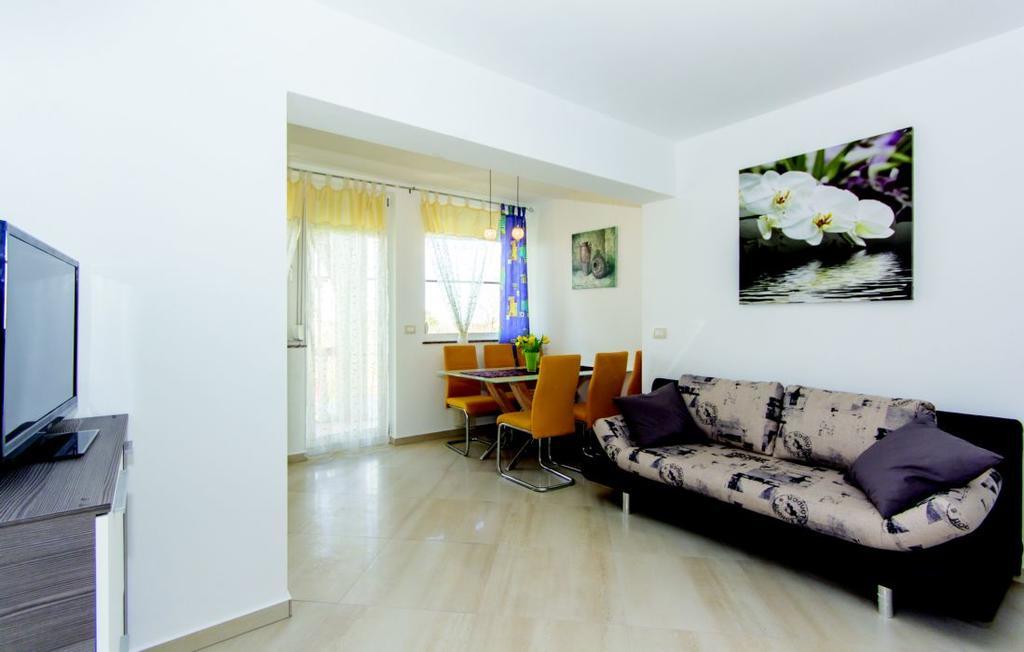Apartment Vilic พูลา ภายนอก รูปภาพ